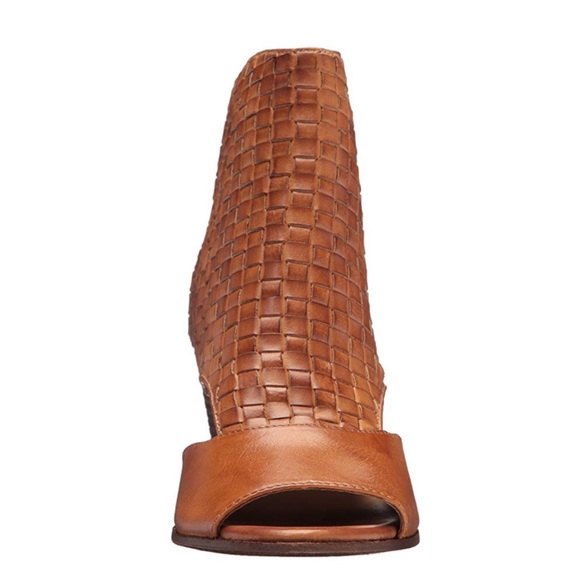 PATRICIA NASH WOVEN LEATHER BOOTIES, SZ 11 - Picture 4 of 8